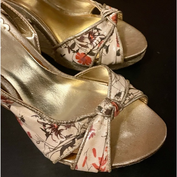 Spring Wedges, size 36 (5.5) - Picture 8 of 13